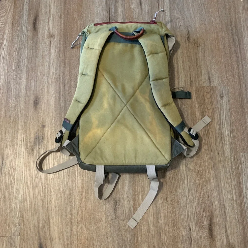 Electric Visual Heavy Duty canvas backpack w/ padded laptop pouch - 20L